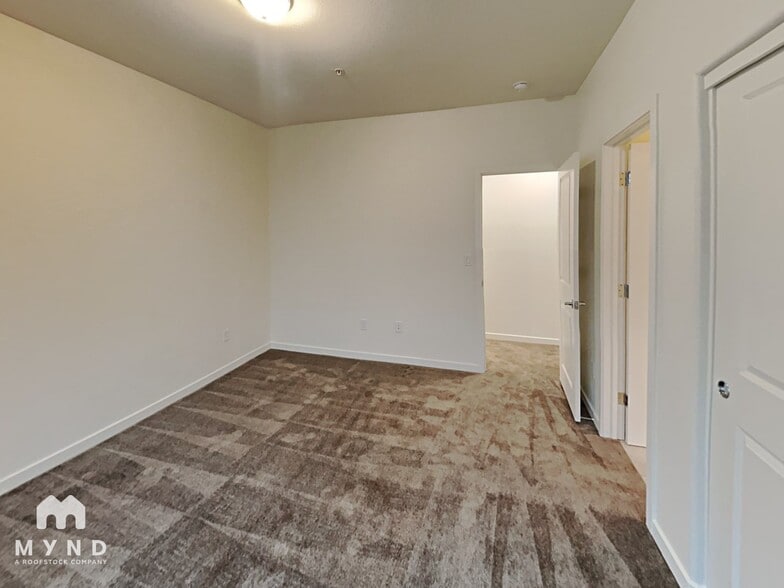 Building Photo - 4904 Black Falcon Way