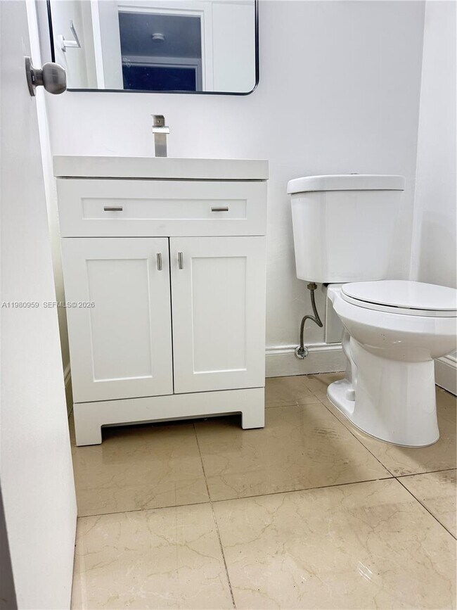 Building Photo - 1800 Sans Souci Blvd