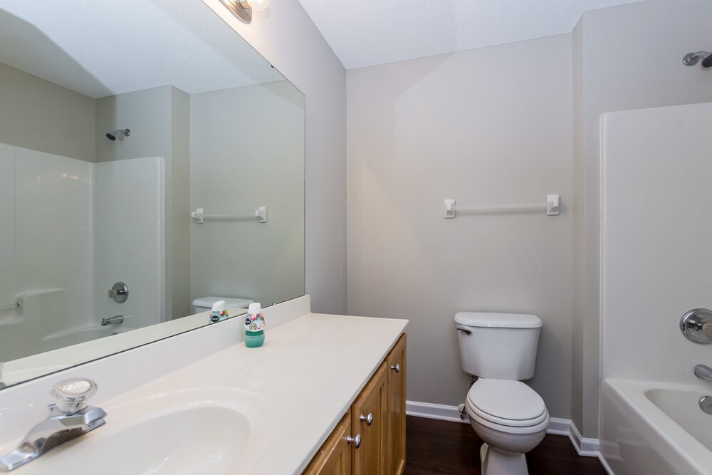 Building Photo - 4521 Hyperion Ct