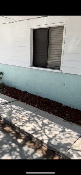 Wheel chair accessible - 228 Jackson Ave