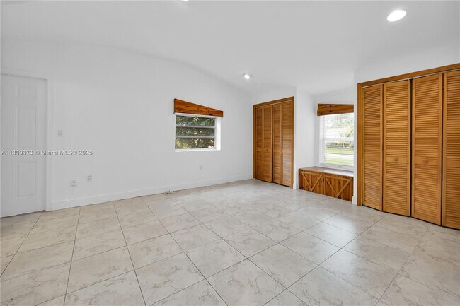 Building Photo - 6200 SW 63rd Ave