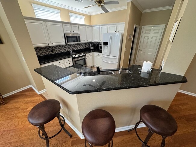 Building Photo - 120 Coburn Dr W