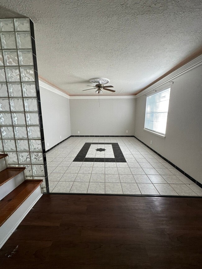 Building Photo - 7305 S Gessner Rd