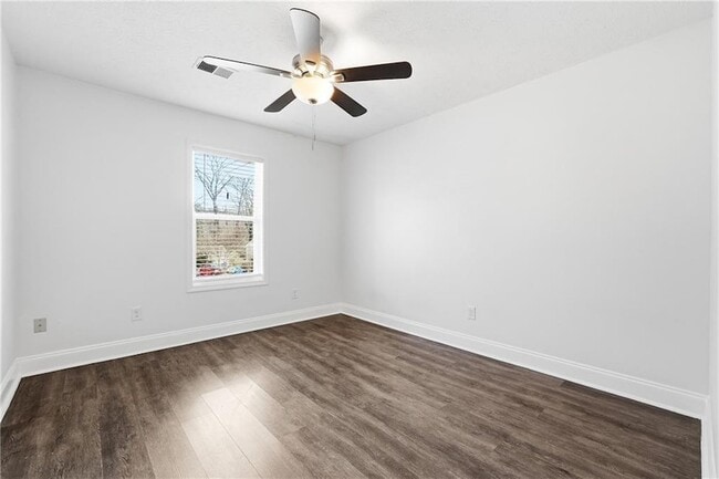 Building Photo - 2535 Ridgecrest Dr NW