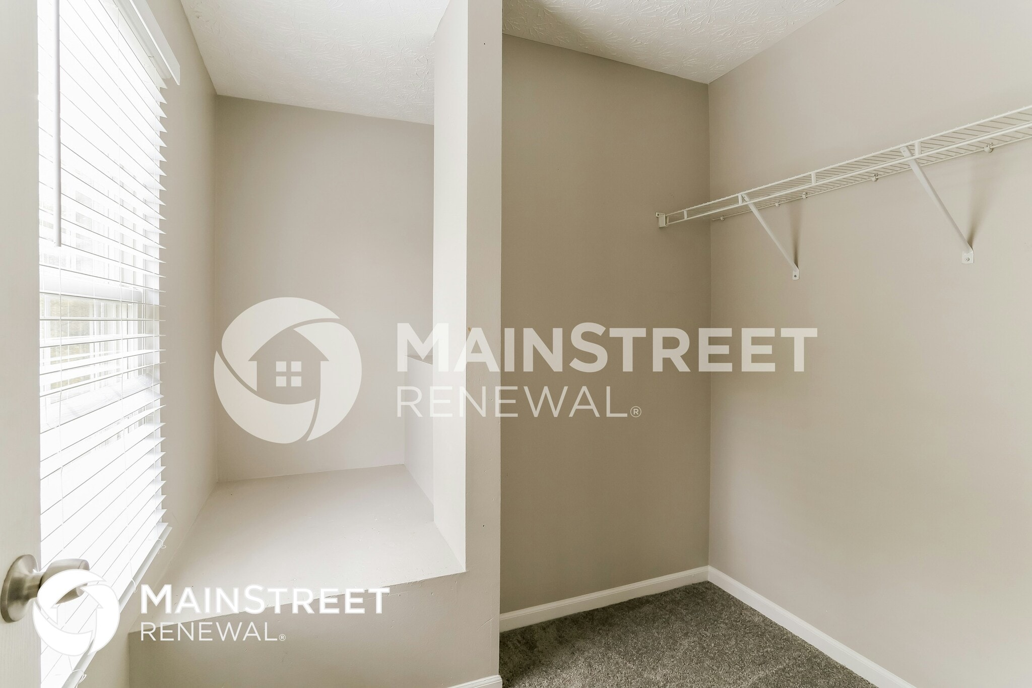 Building Photo - 3611 Bill of Rights Square