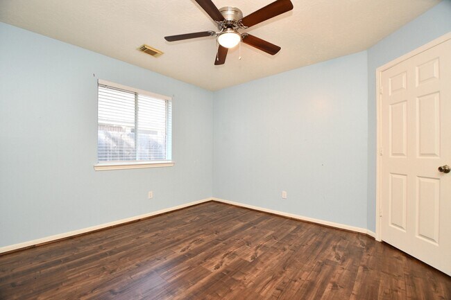 Building Photo - 1215 Wood Haven Ct