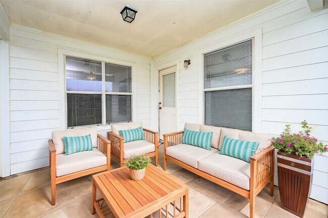 Building Photo - 19619 Tigris Springs Cir