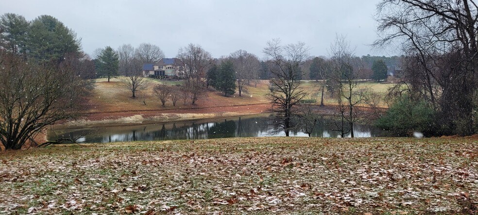 Building Photo - 3001 Foxdown Ct