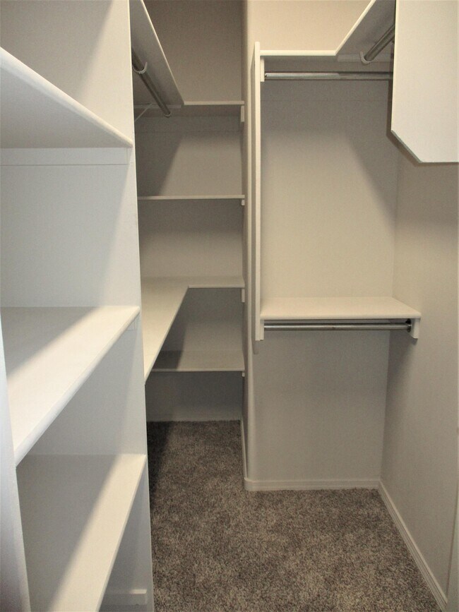 Building Photo - 8750 Sevano Cir NE