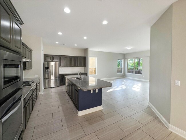 Building Photo - 7112 Cut Plains Trail