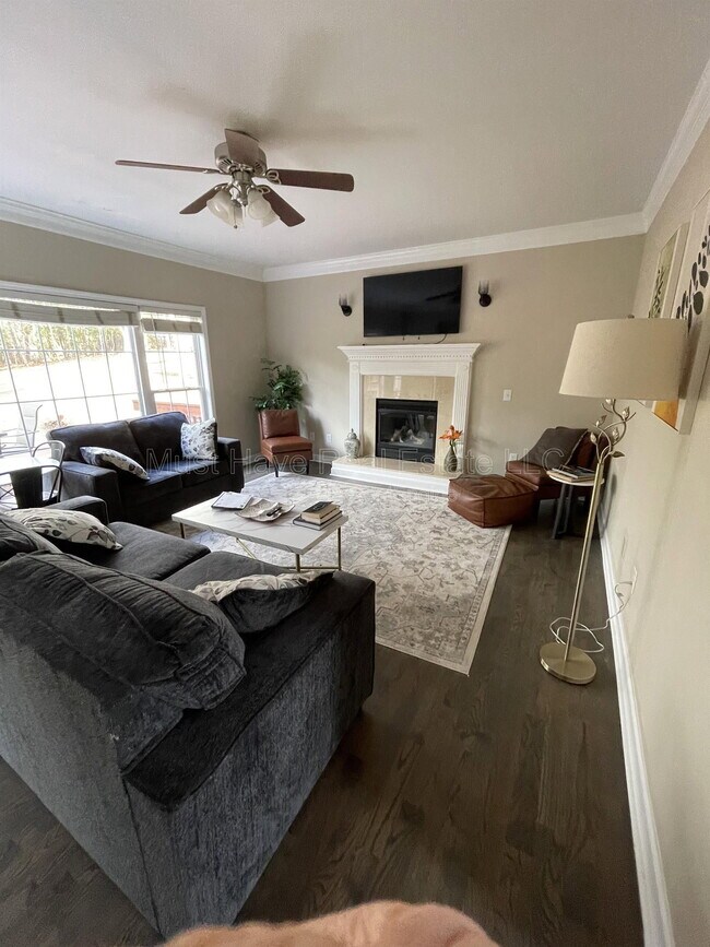 Building Photo - 5700 Crown Terrace