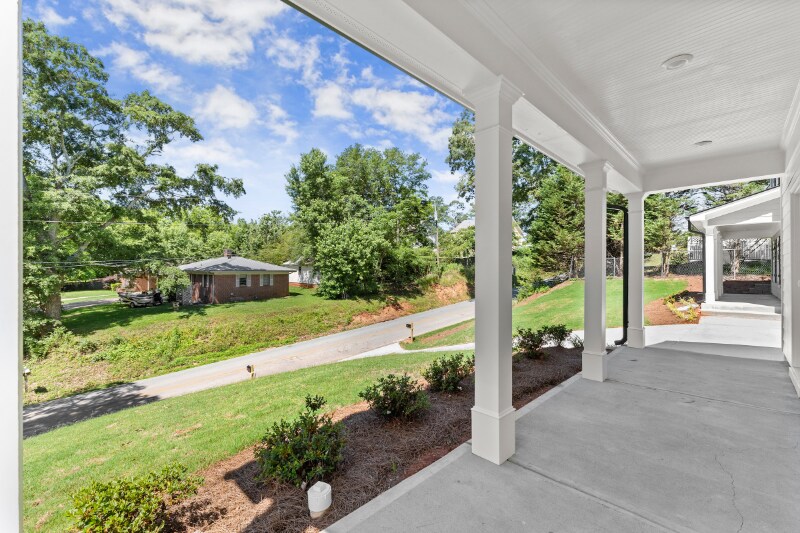 Building Photo - 5220 Chattahoochee St