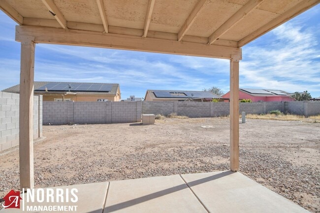 Building Photo - Newly Updated Home in Arizona City
