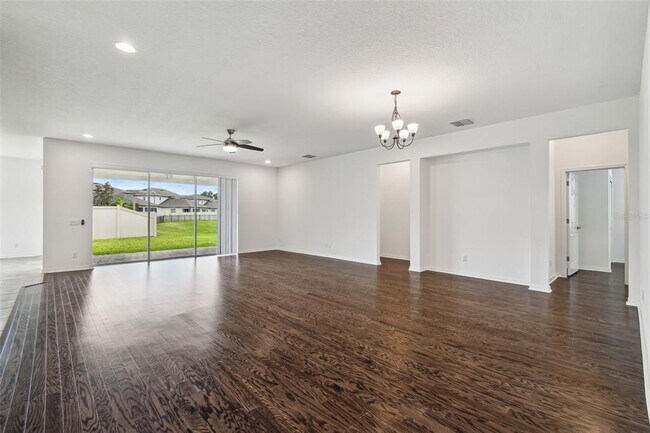 Building Photo - 4215 Tatum Lp