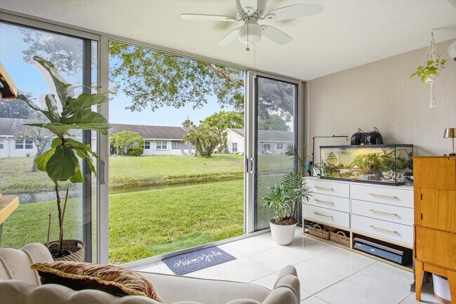 Building Photo - 2800 Fiore Way
