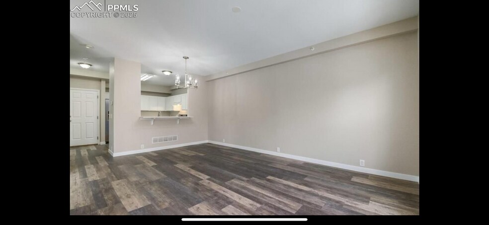 Building Photo - 9758 Laredo St