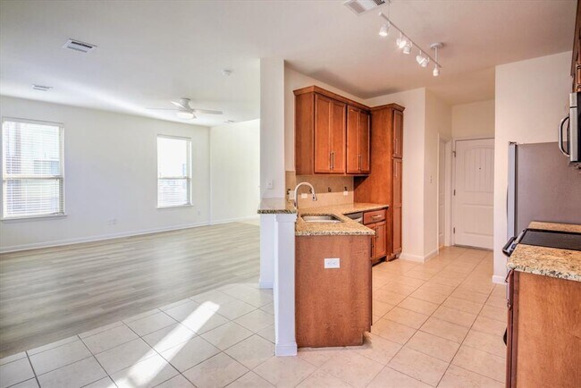 Building Photo - 2410 Great Oaks Dr