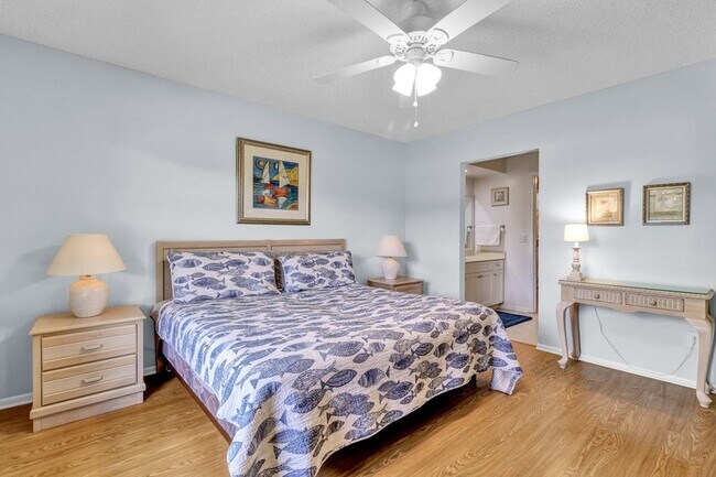 Building Photo - 18 Plantation Dr