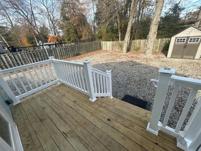 Building Photo - 820 Jane Dr