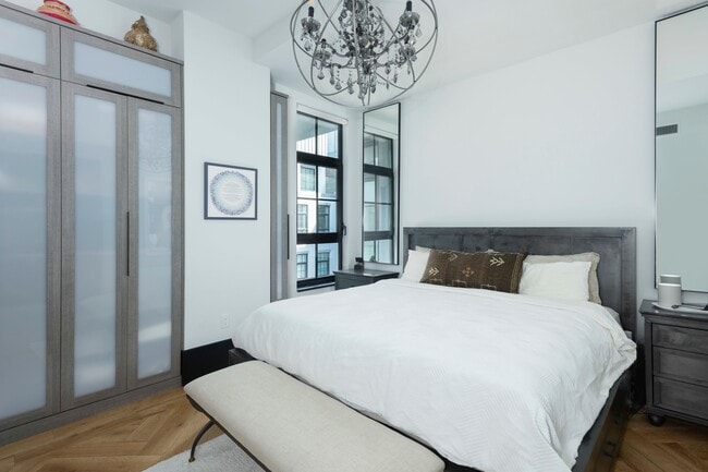 Building Photo - 51 Jay St