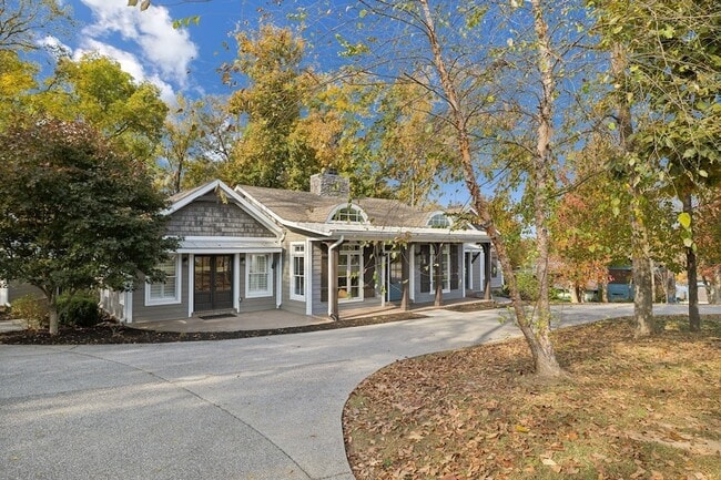 Building Photo - 301 Anchor Dr