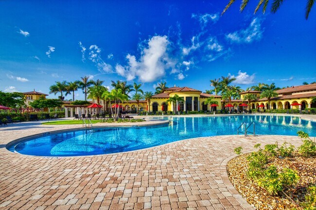 Building Photo - Annual Furnished Pet Friendly Twin Villa l...