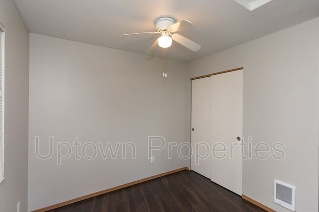 Building Photo - 7230 NE 18th Ave