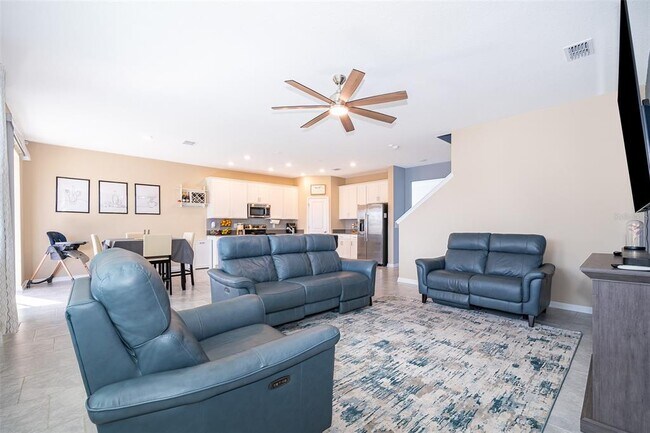 Building Photo - 187 Aces High Ln