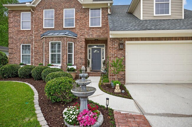 Building Photo - 5409 Dwight Dr