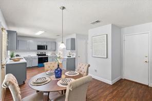 Building Photo - 812 Ericville Dr