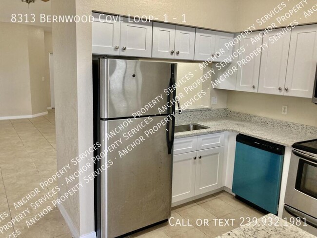 Building Photo - 3/2 2nd Floor - Lowest Rent in area!