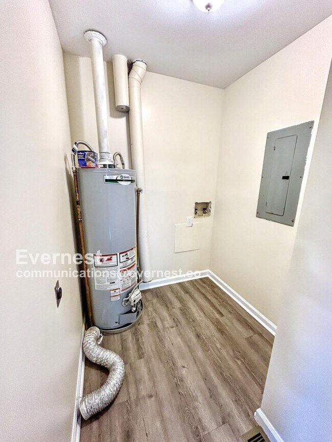 Building Photo - 1641 Cranberry Hill Ln