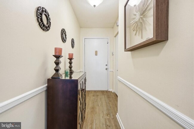 Building Photo - 7 Dennison Dr