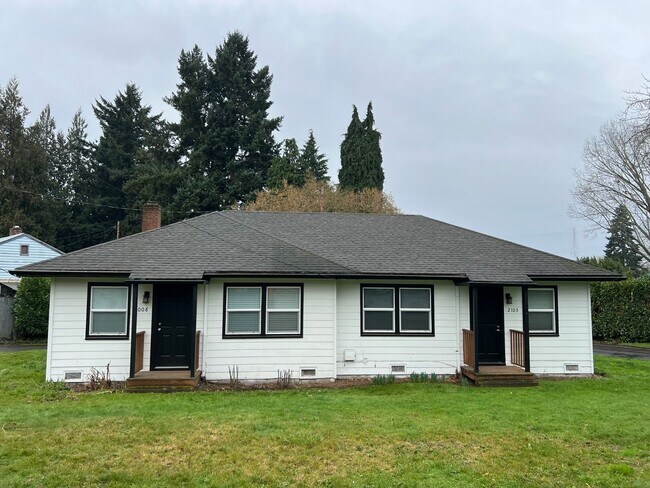 Building Photo - r3008unanderavev