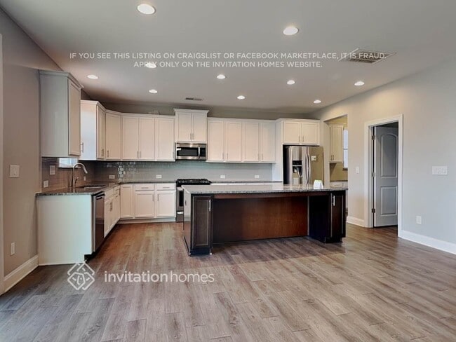 Building Photo - 213 Morgan's Branch Rd