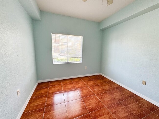 Building Photo - 9509 Amberdale Ct