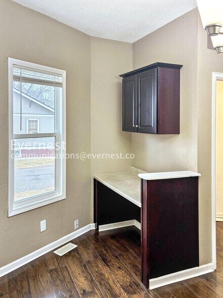 Building Photo - 1018 14th St