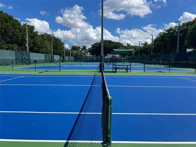 Building Photo - 10700 NW 66th St