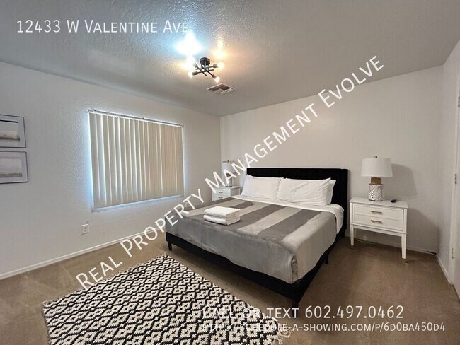 Building Photo - COME TOUR TODAY!