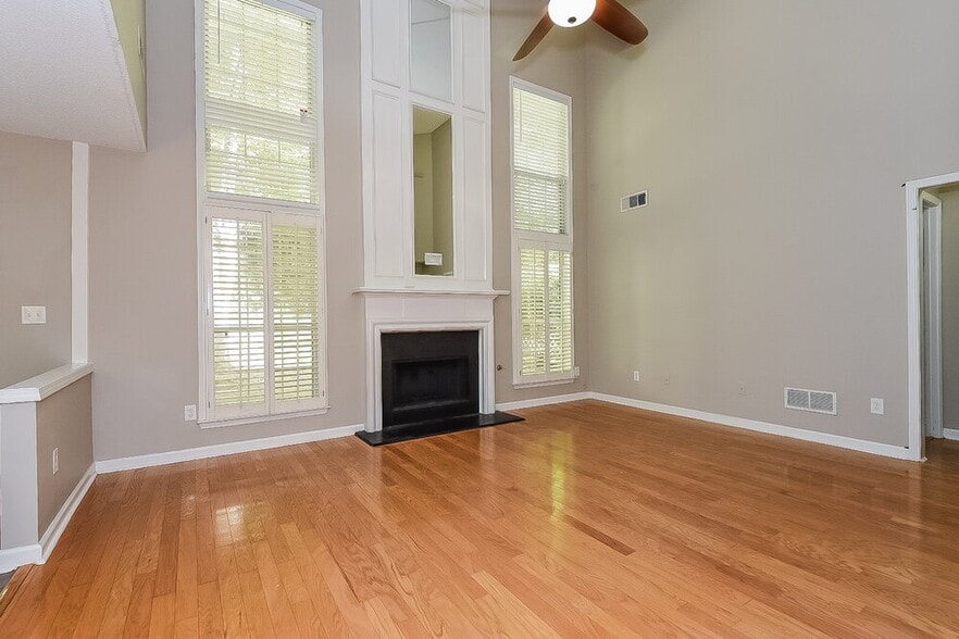 Building Photo - 4259 Pentworth Ln NW