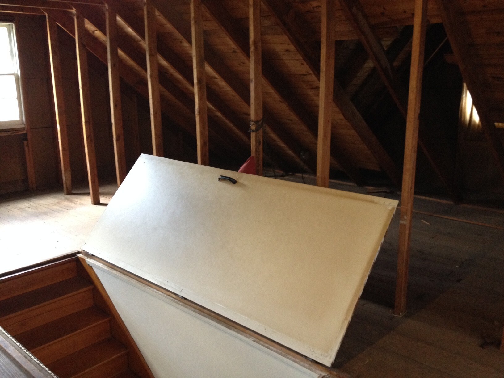 Attic 01 - 1909 Baltimore Pike