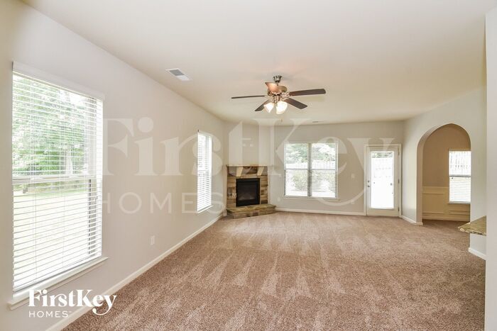 Building Photo - 896 Mcduffie Cir