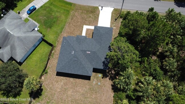 Building Photo - 2862 Pomello Ave SW