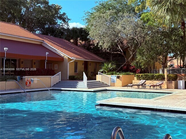 Building Photo - 929 Coral Club Dr