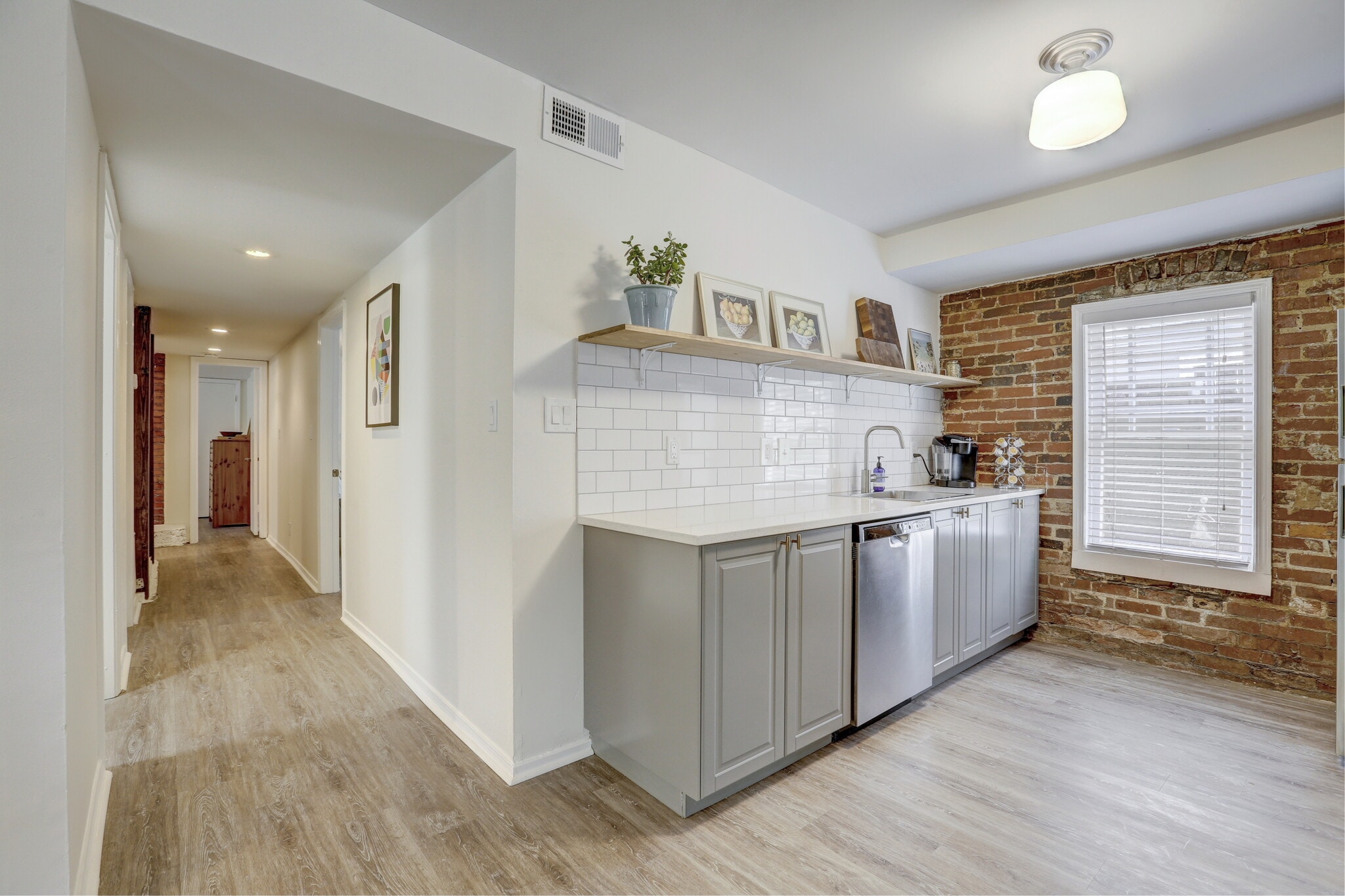 Building Photo - 352 5th Street NE
