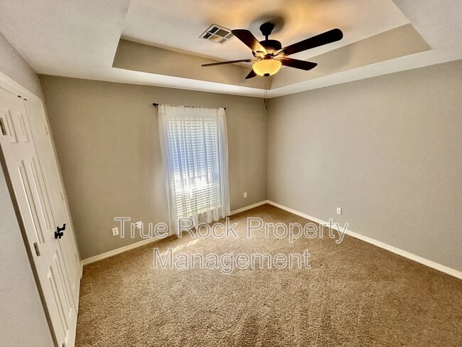 Building Photo - 1109 Emily Ln