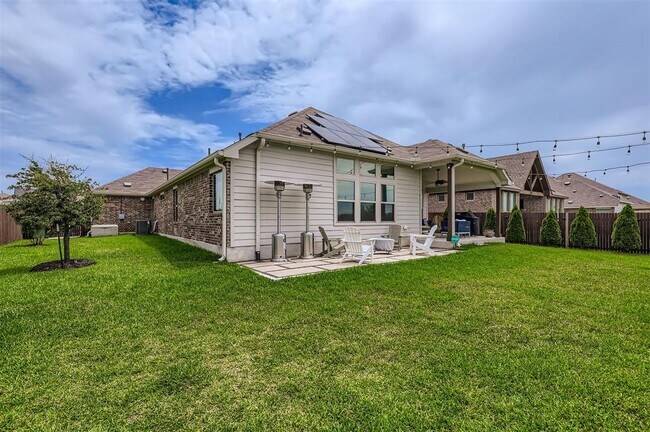 Building Photo - 202 Pulitzer Dr