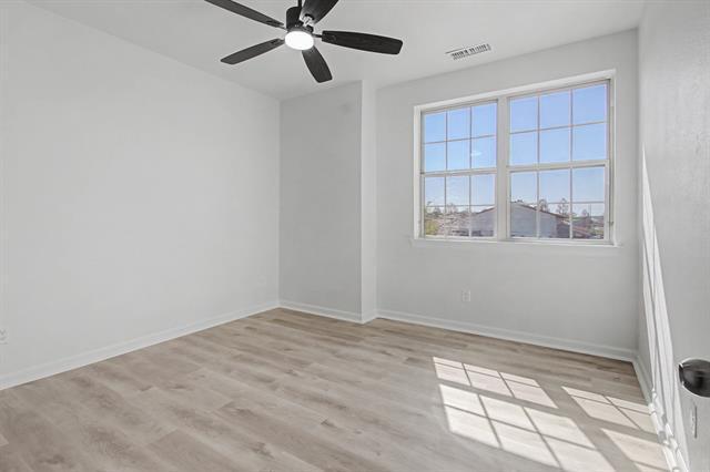 Building Photo - 523 Paddock Way