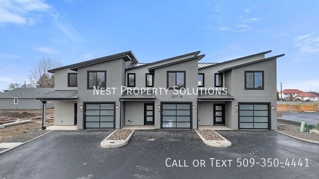 Building Photo - 601 S Dorsing St