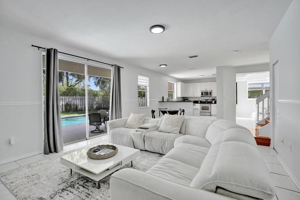 Building Photo - 16405 Diamond Head Dr